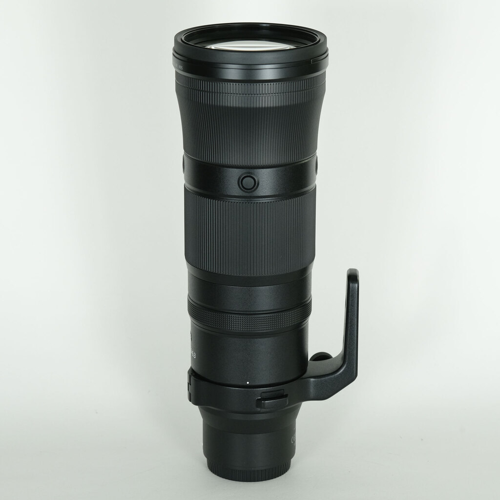 Nikon NIKKOR Z 180-600mm f/5.6-6.3 VR Nikon NIKKOR Z 180-600mm f/5.6-6.3 VR