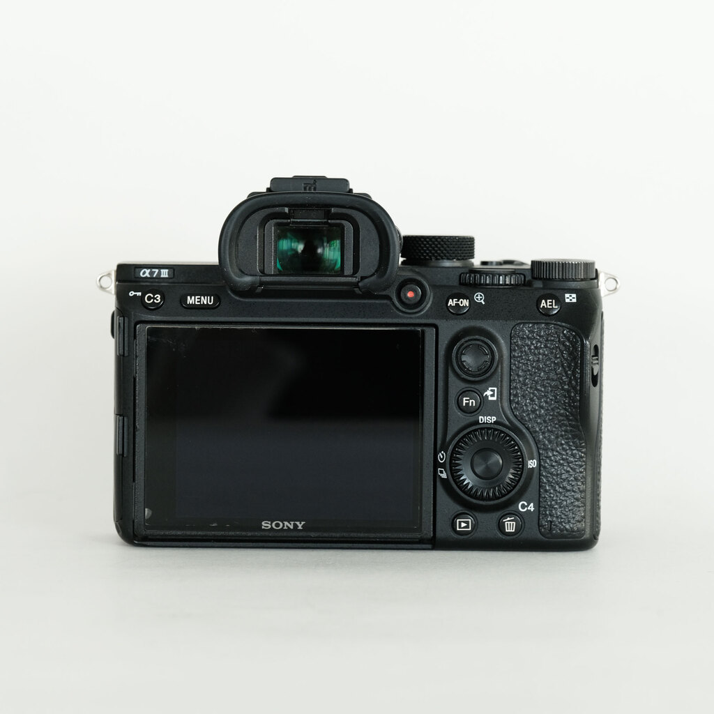 SONY α7 III(ILCE-7M3) SONY α7 III(ILCE-7M3)