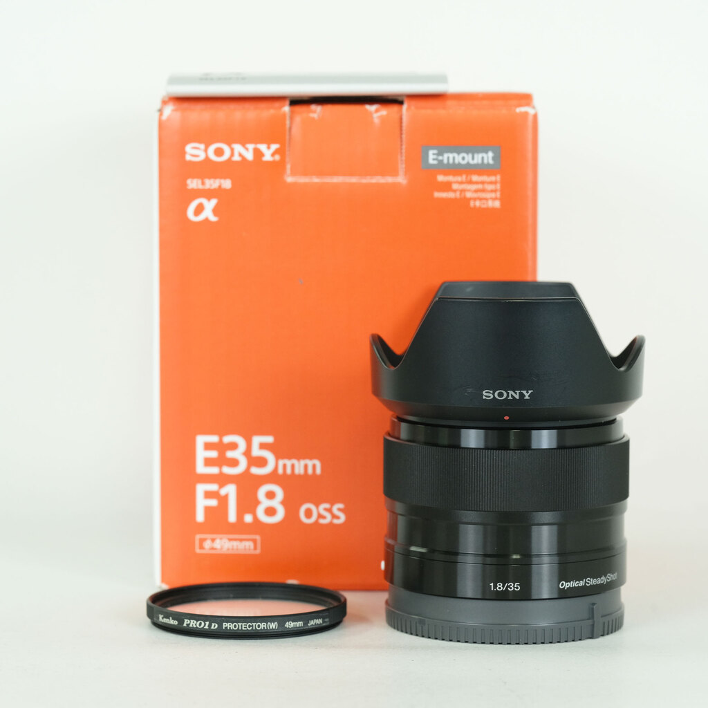 SONY E 35mm F1.8 OSS SEL35F18