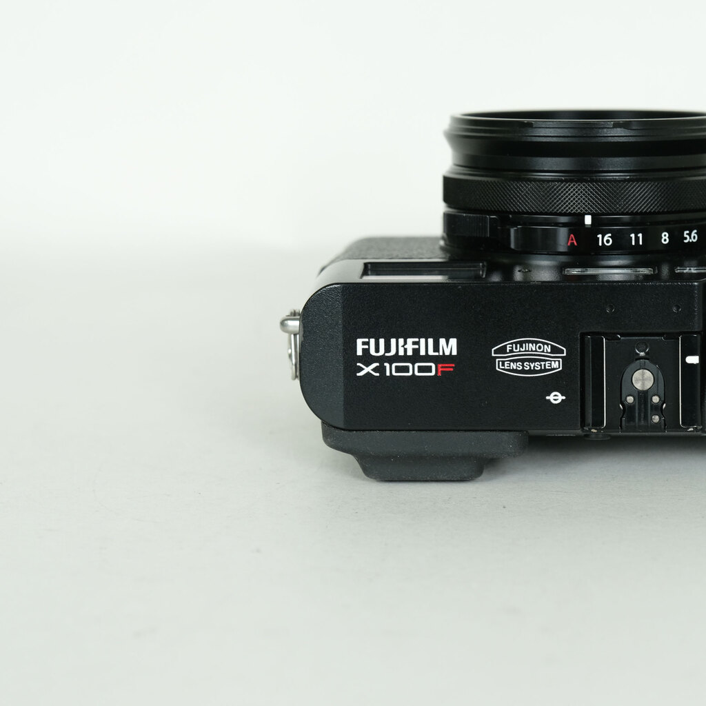 FUJIFILM X100F ブラック FUJIFILM X100F ブラック