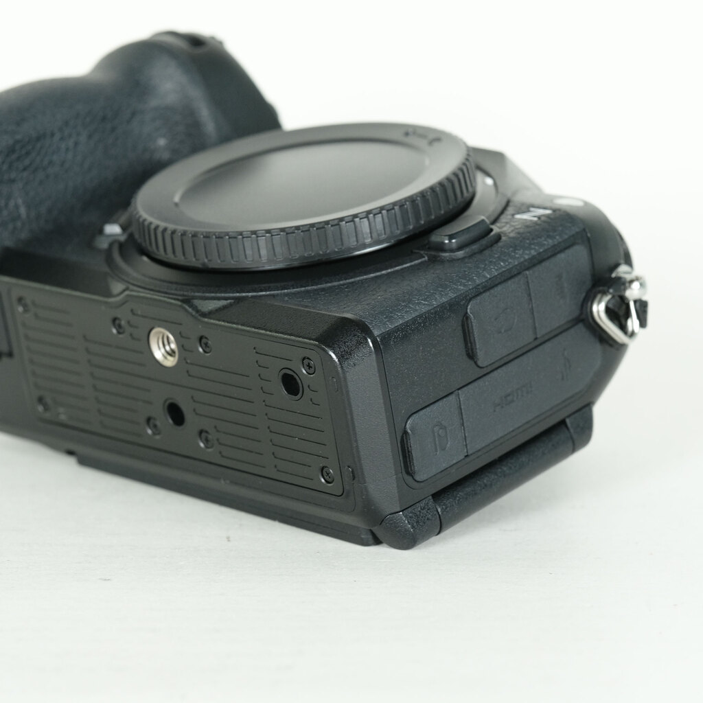 Nikon Z6IIIの出品 | ONE SCENE（ワンシーン）