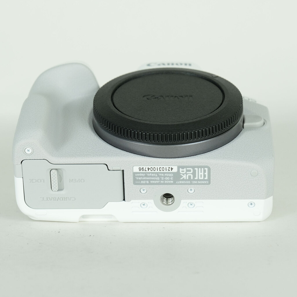 Canon EOS R50の出品 | ONE SCENE（ワンシーン）