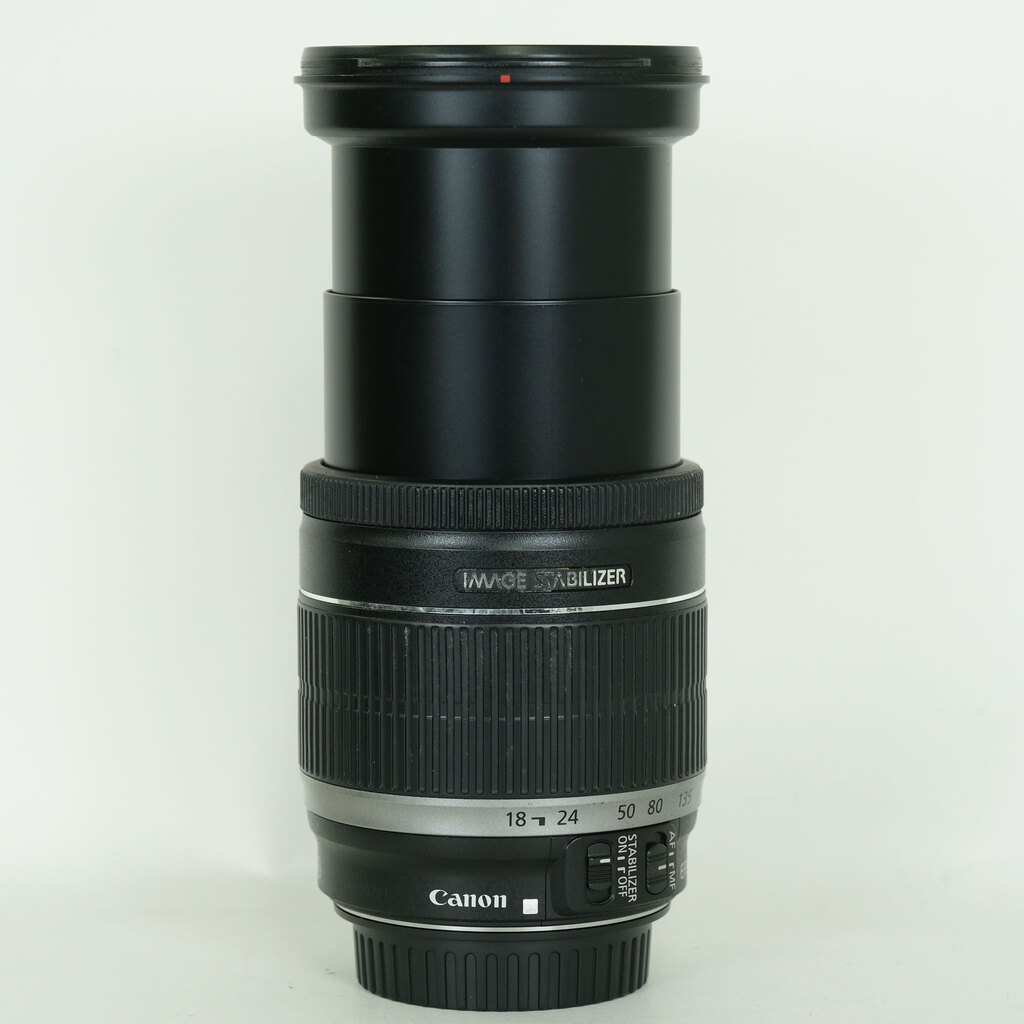 Canon EF-S18-200mm F3.5-5.6 IS