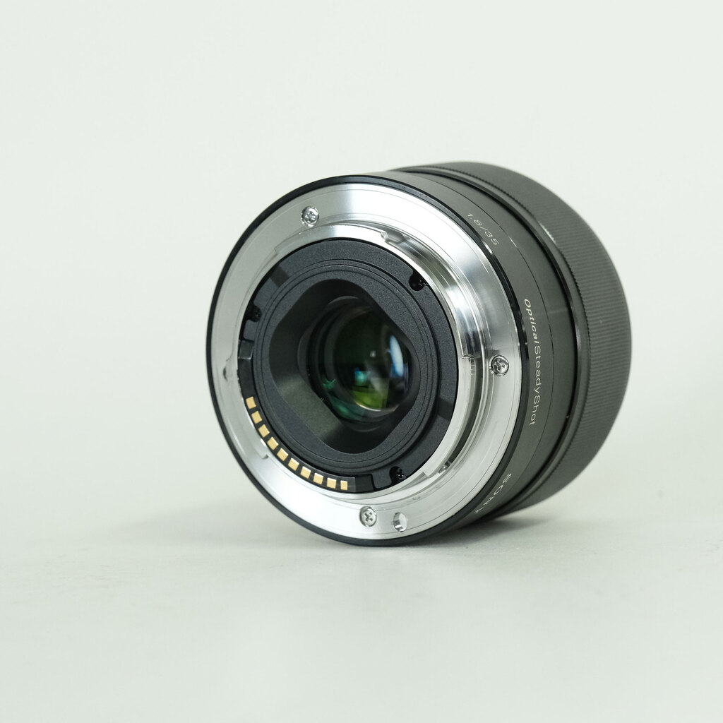 SONY E 35mm F1.8 OSS SEL35F18