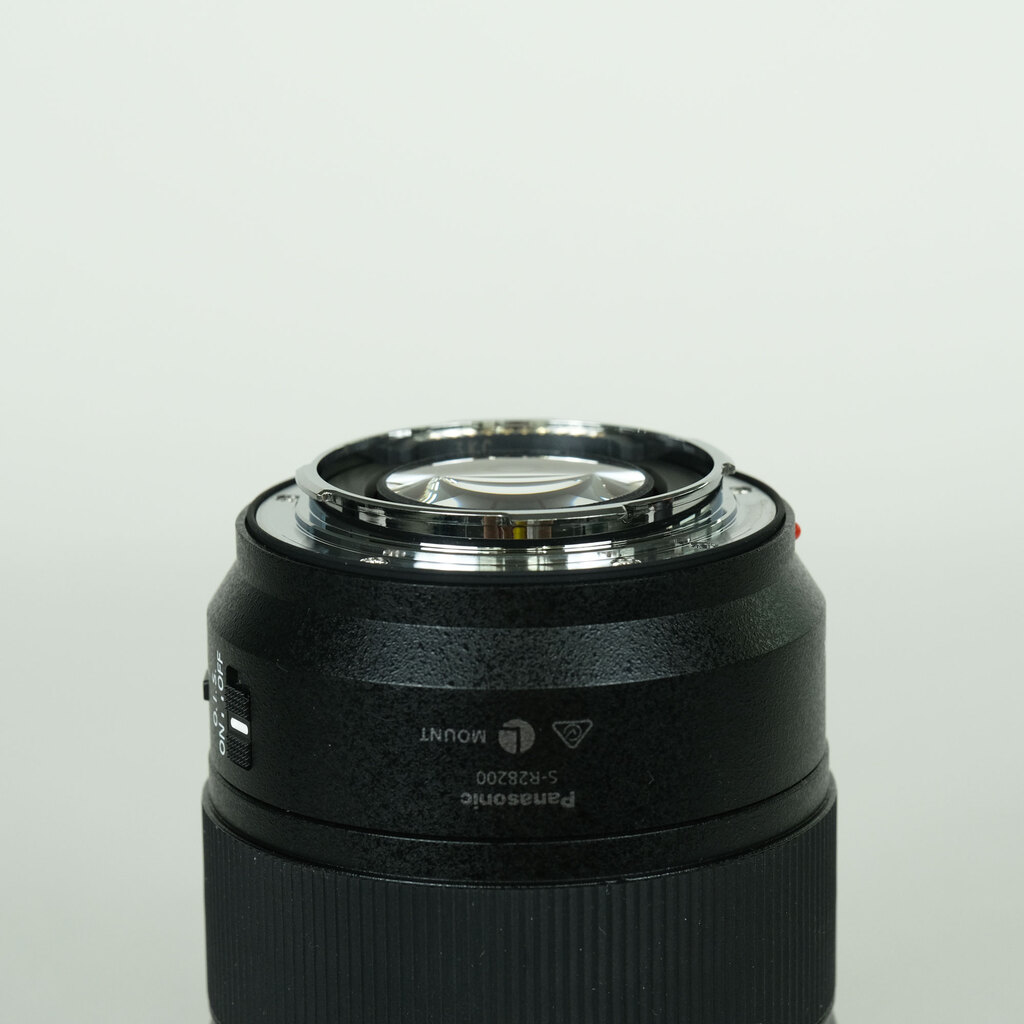 Panasonic LUMIX S 28-200mm F4-7.1 MACRO O.I.S.