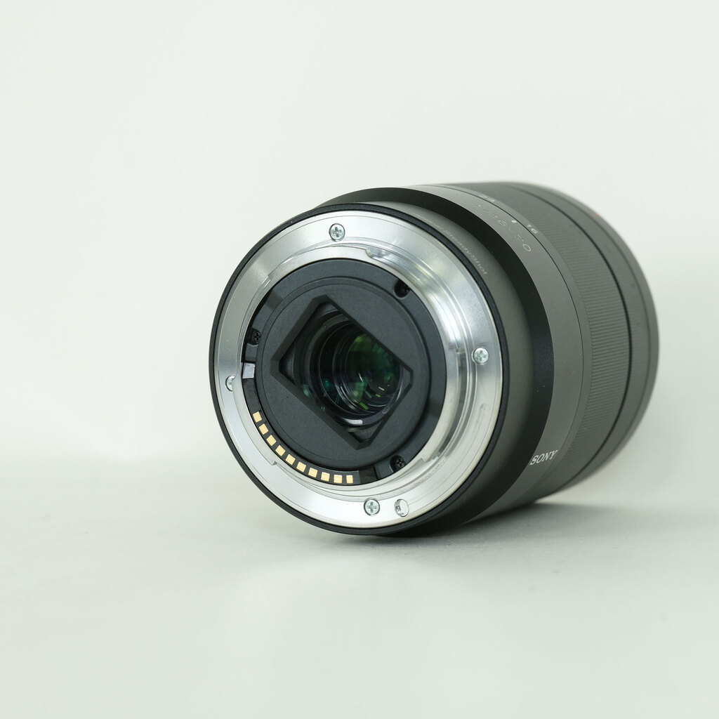 SONY Vario-Tessar T＊ E 16-70mm F4 ZA OSS SEL1670Z