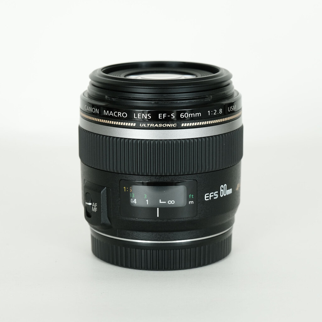 Canon EF-S60mm F2.8 マクロ USM