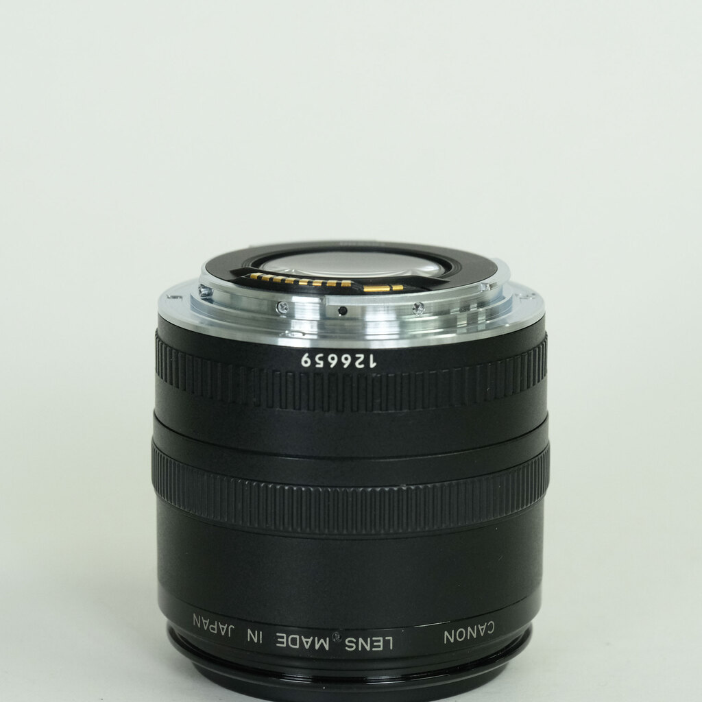 Canon EF50mm F2.5 コンパクトマクロ