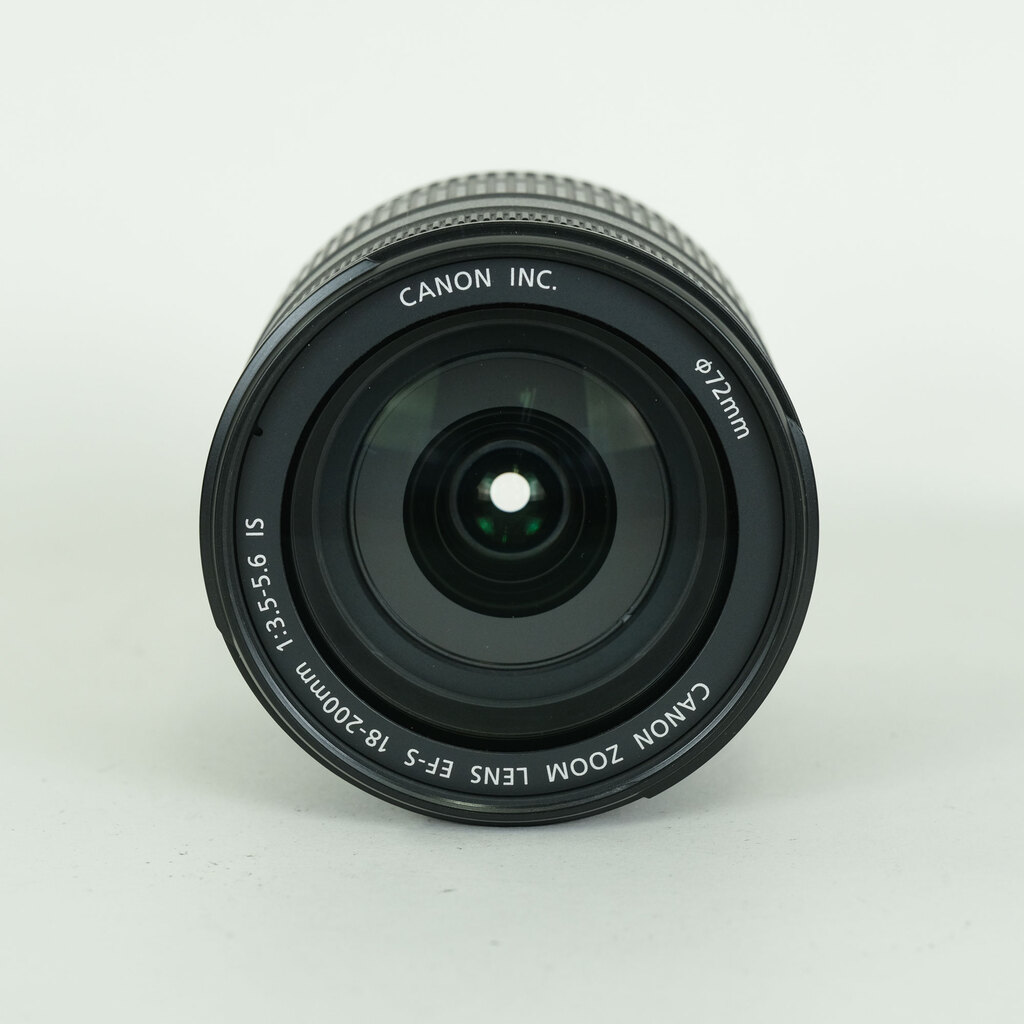 Canon EF-S18-200mm F3.5-5.6 IS Canon EF-S18-200mm F3.5-5.6 IS