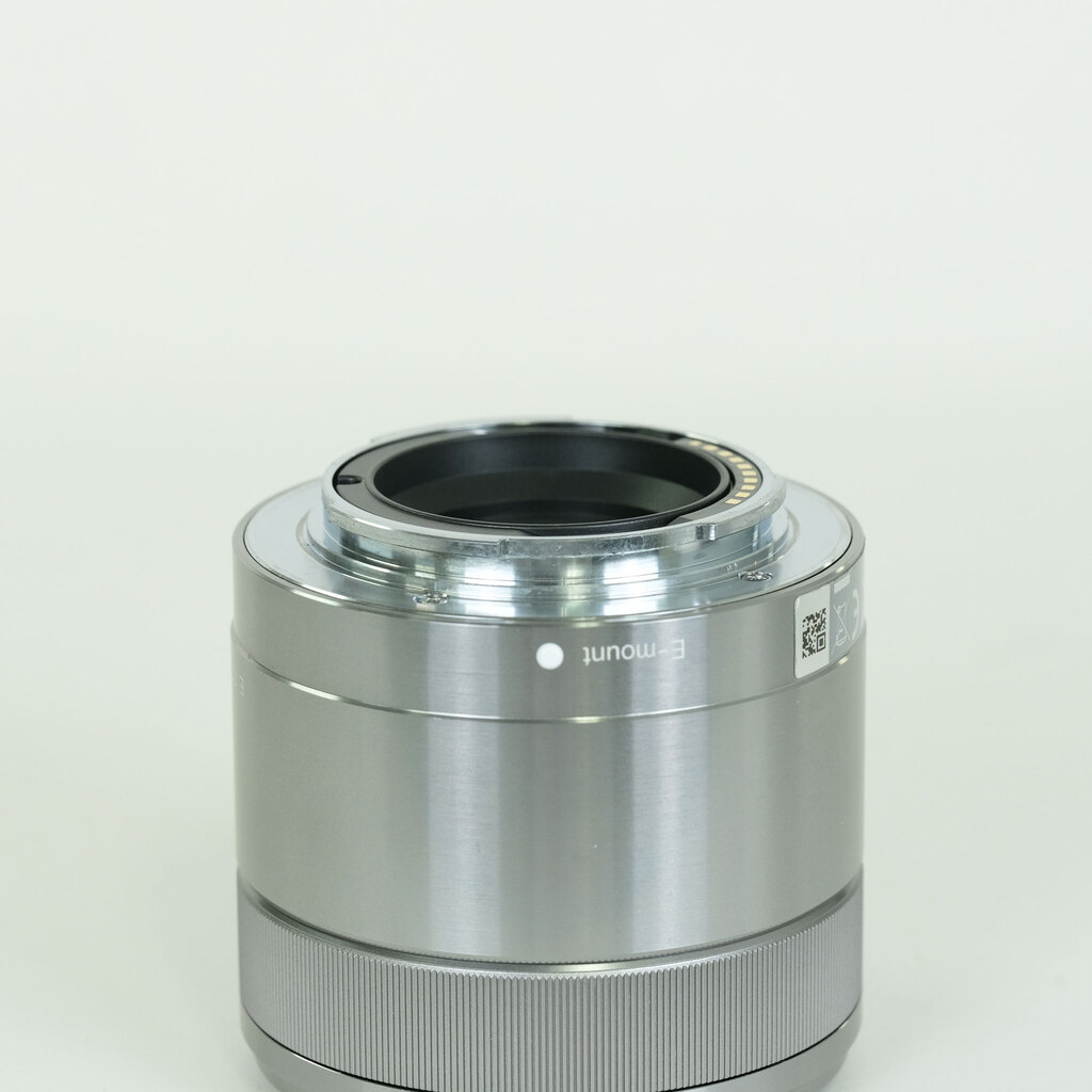 SONY E 30mm F3.5 Macro SEL30M35