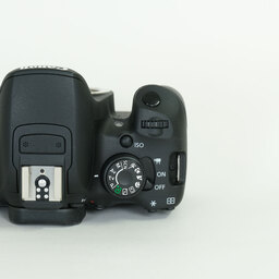 Canon EOS Kiss X7i