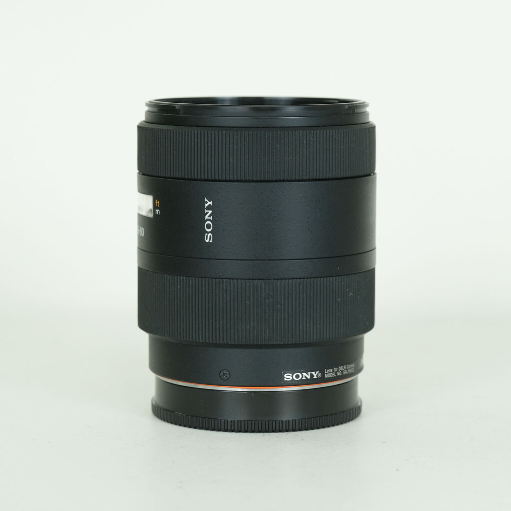 SONY Vario-Sonnar T＊ DT 16-80mm F3.5-4.5 ZA SAL1680Z