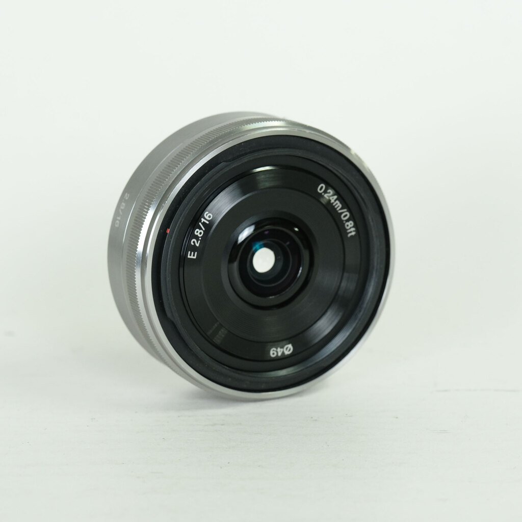 SONY E 16mm F2.8 SEL16F28