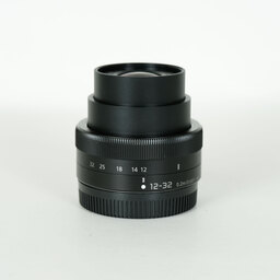Panasonic LUMIX G VARIO 12-32mm / F3.5-5.6 ASPH. / MEGA O.I.S.