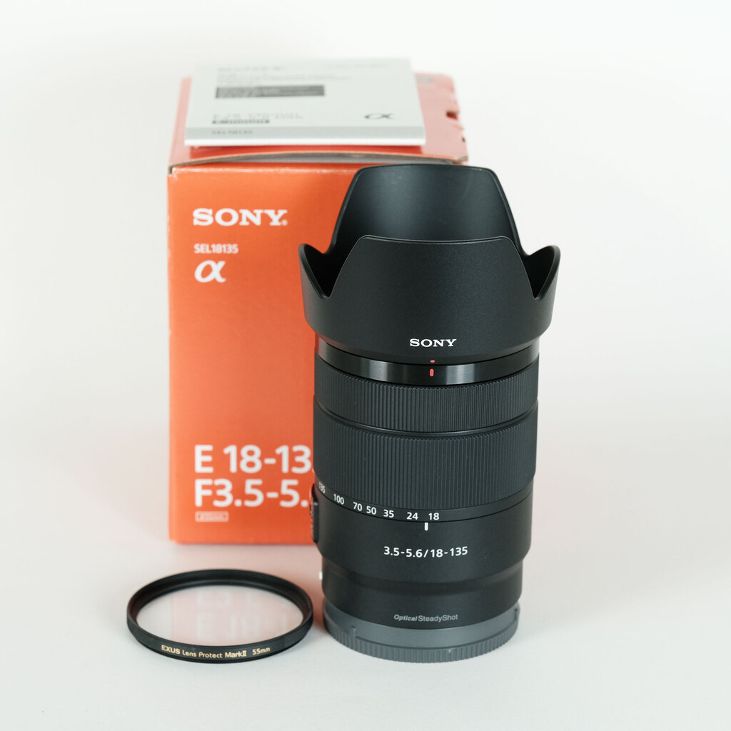 SONY E 18-135mm F3.5-5.6 OSS SEL18135