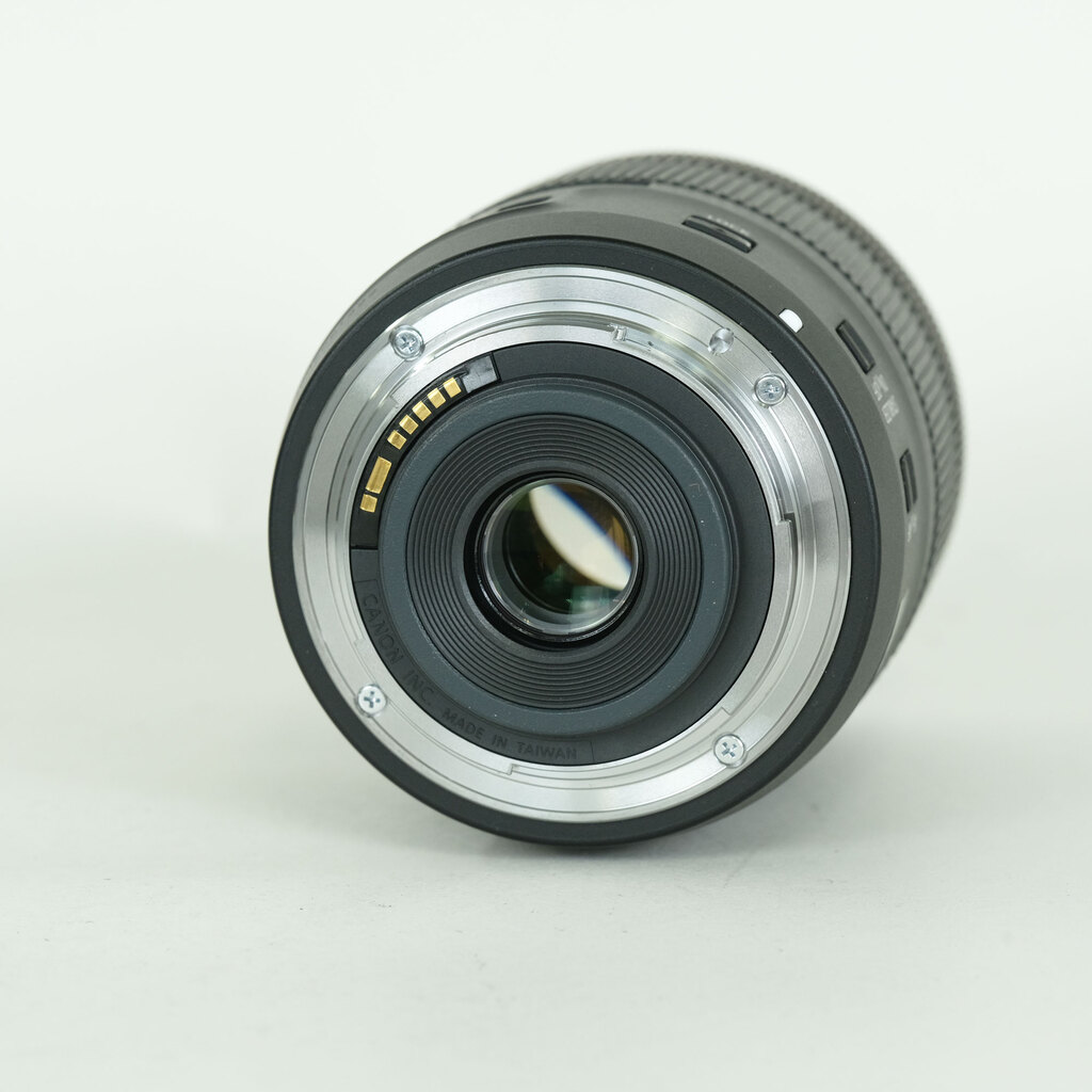 Canon EF-S18-135mm F3.5-5.6 IS USM