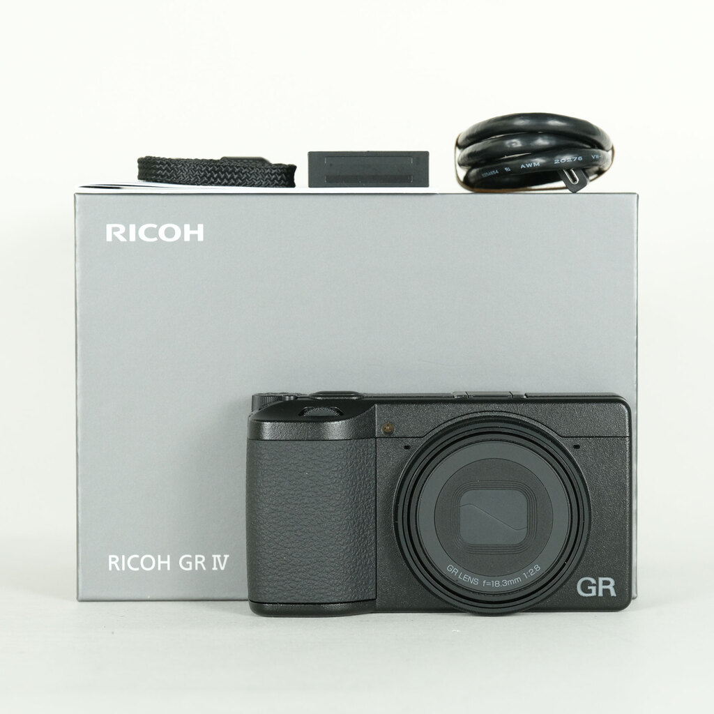 RICOH GR IVの出品 | ONE SCENE（ワンシーン）