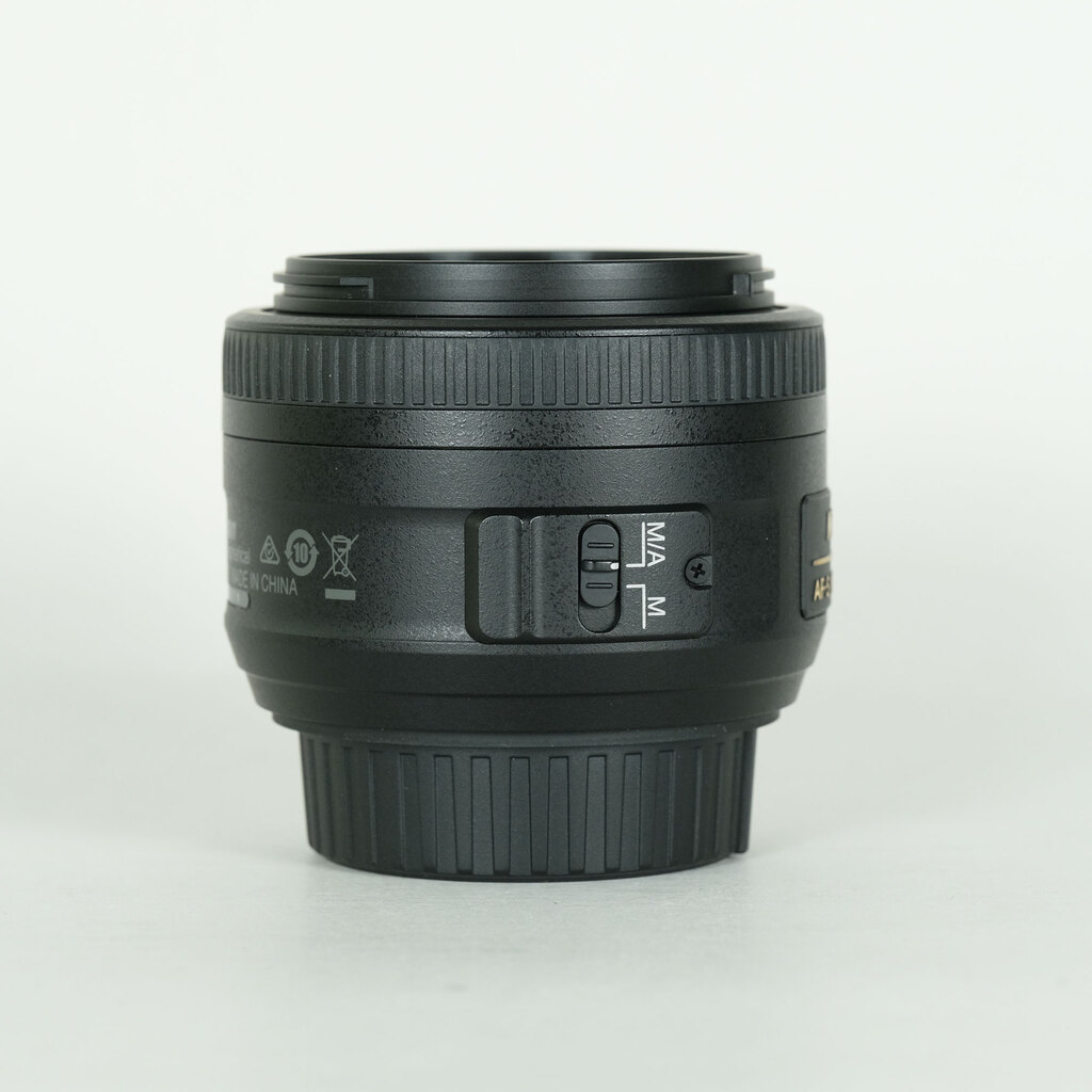 Nikon AF-S DX NIKKOR 35mm f/1.8Gの出品 | ONE SCENE（ワンシーン）