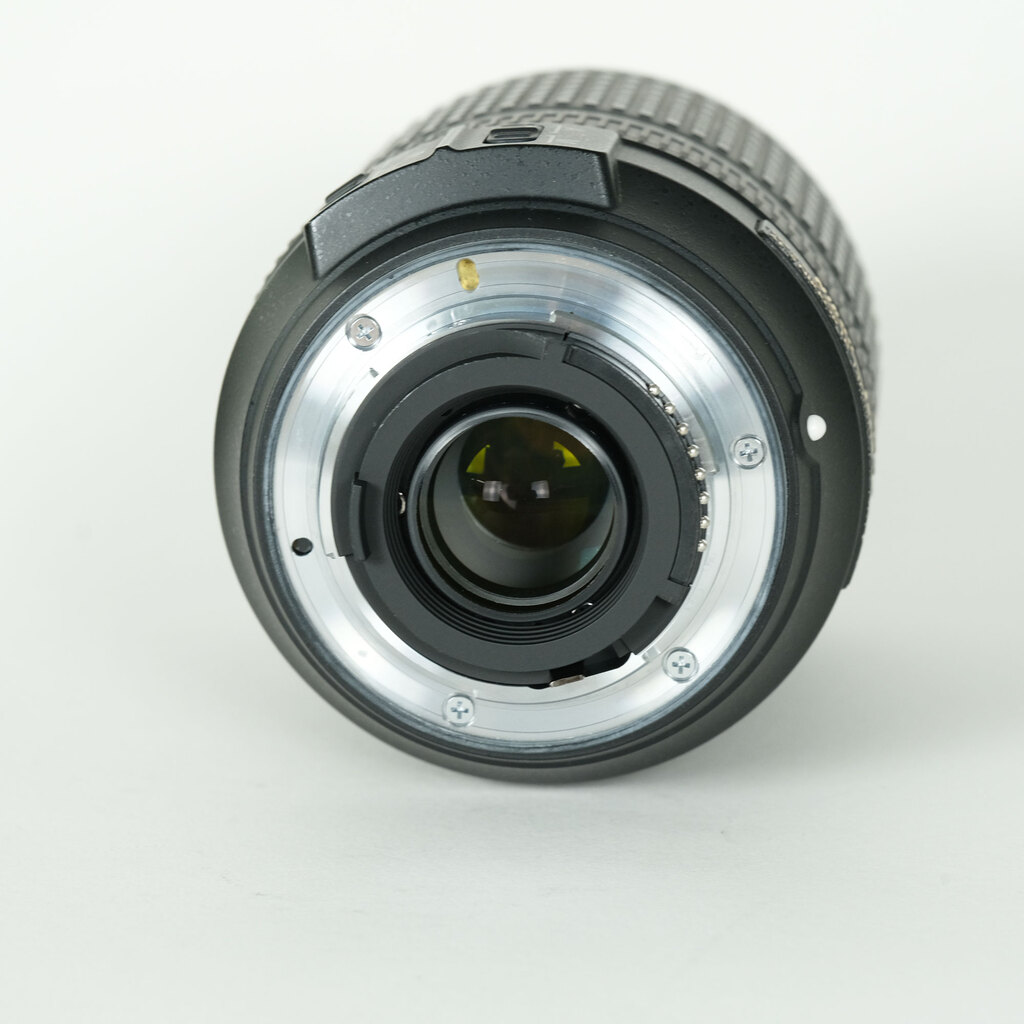 Nikon AF-S DX NIKKOR 18-140mm F3.5-5.6G ED VR