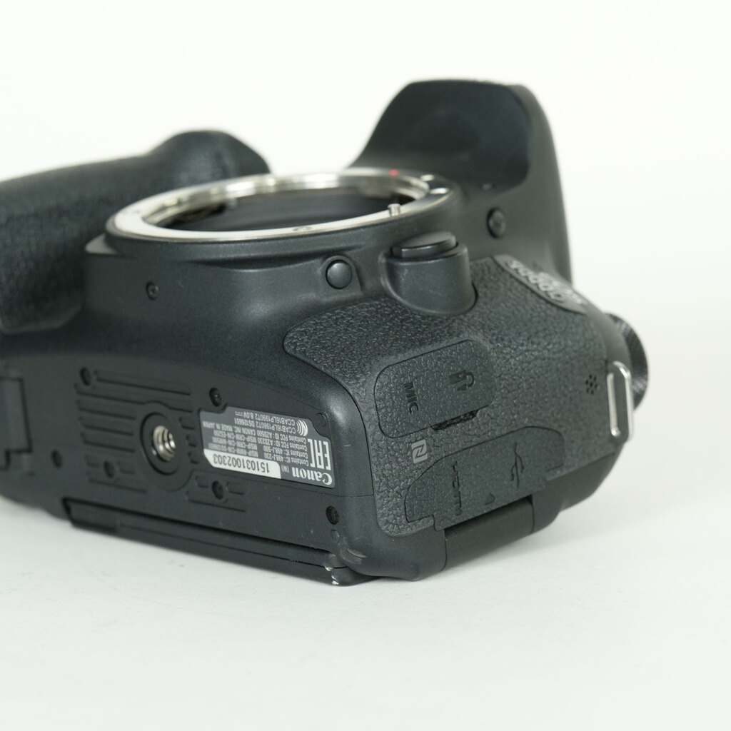 Canon EOS 9000Dの出品 | ONE SCENE(ワンシーン) Canon EOS 9000Dの出品 | ONE SCENE(ワンシーン)