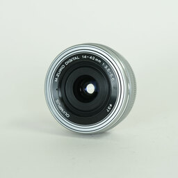 OLYMPUS M.ZUIKO DIGITAL ED 14-42mm F3.5-5.6 EZ シルバー