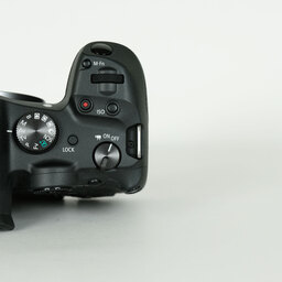 Canon EOS R7 Canon EOS R7