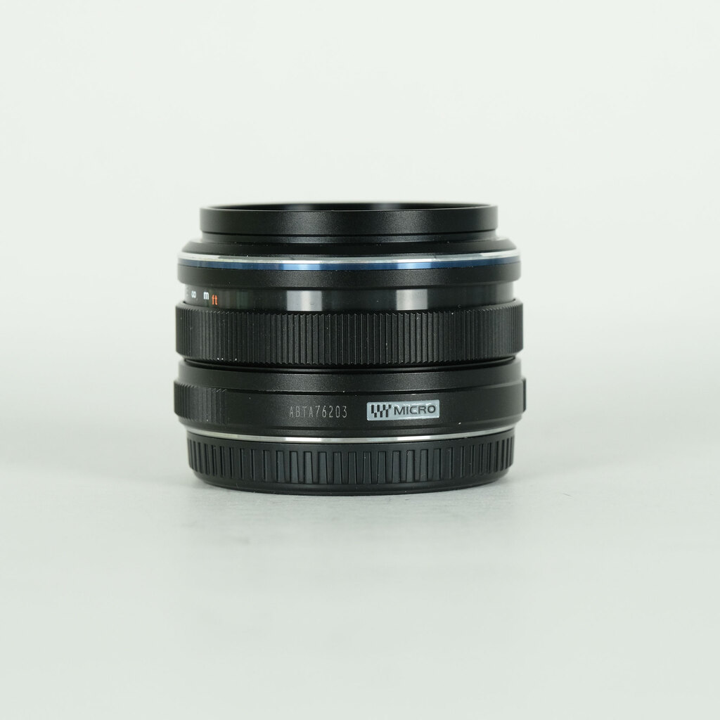 OLYMPUS M.ZUIKO DIGITAL 17mm F1.8の出品 | ONE SCENE（ワンシーン）
