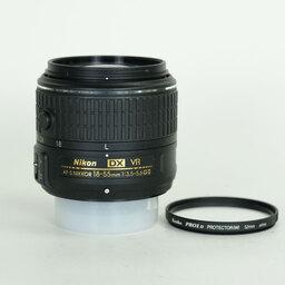 Nikon AF-S DX NIKKOR 18-55mm f3.5-5.6G VR II Nikon AF-S DX NIKKOR 18-55mm f3.5-5.6G VR II
