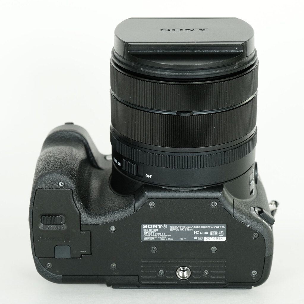 SONY Cyber-shot DSC-RX10M4