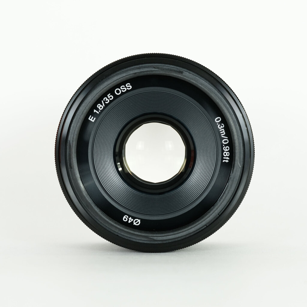 SONY E 35mm F1.8 OSS SEL35F18