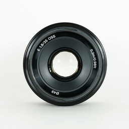 SONY E 35mm F1.8 OSS SEL35F18