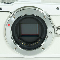 OLYMPUS PEN Lite E-PL7 ボディ ホワイト