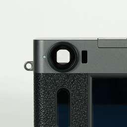 FUJIFILM X half X-HF1