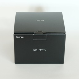 FUJIFILM X-T5