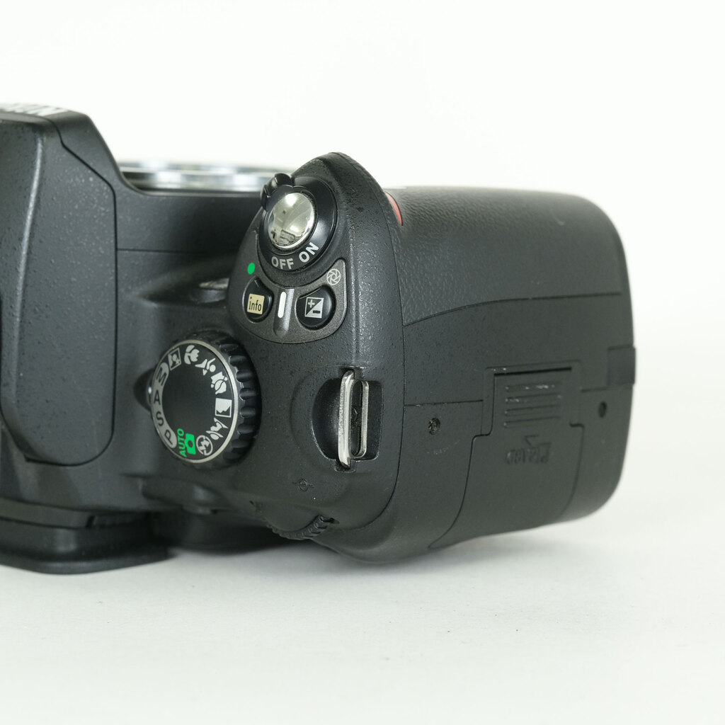 Nikon D40 ブラックボディ