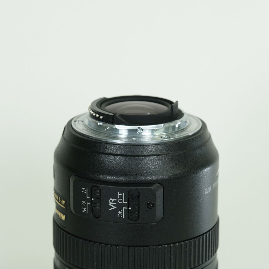 Nikon AF-S VR Zoom-Nikkor 24-120mm F3.5-5.6G IF-ED