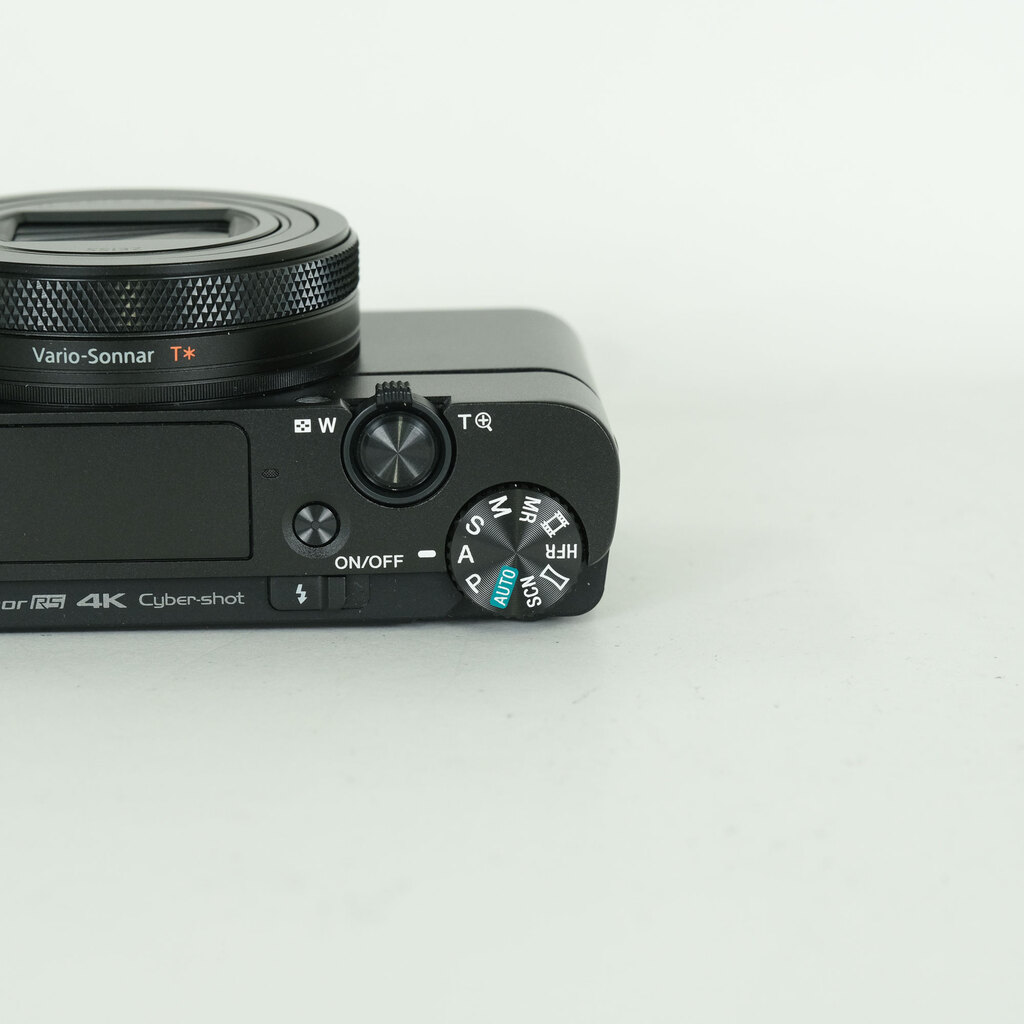 SONY Cyber-shot DSC-RX100M7
