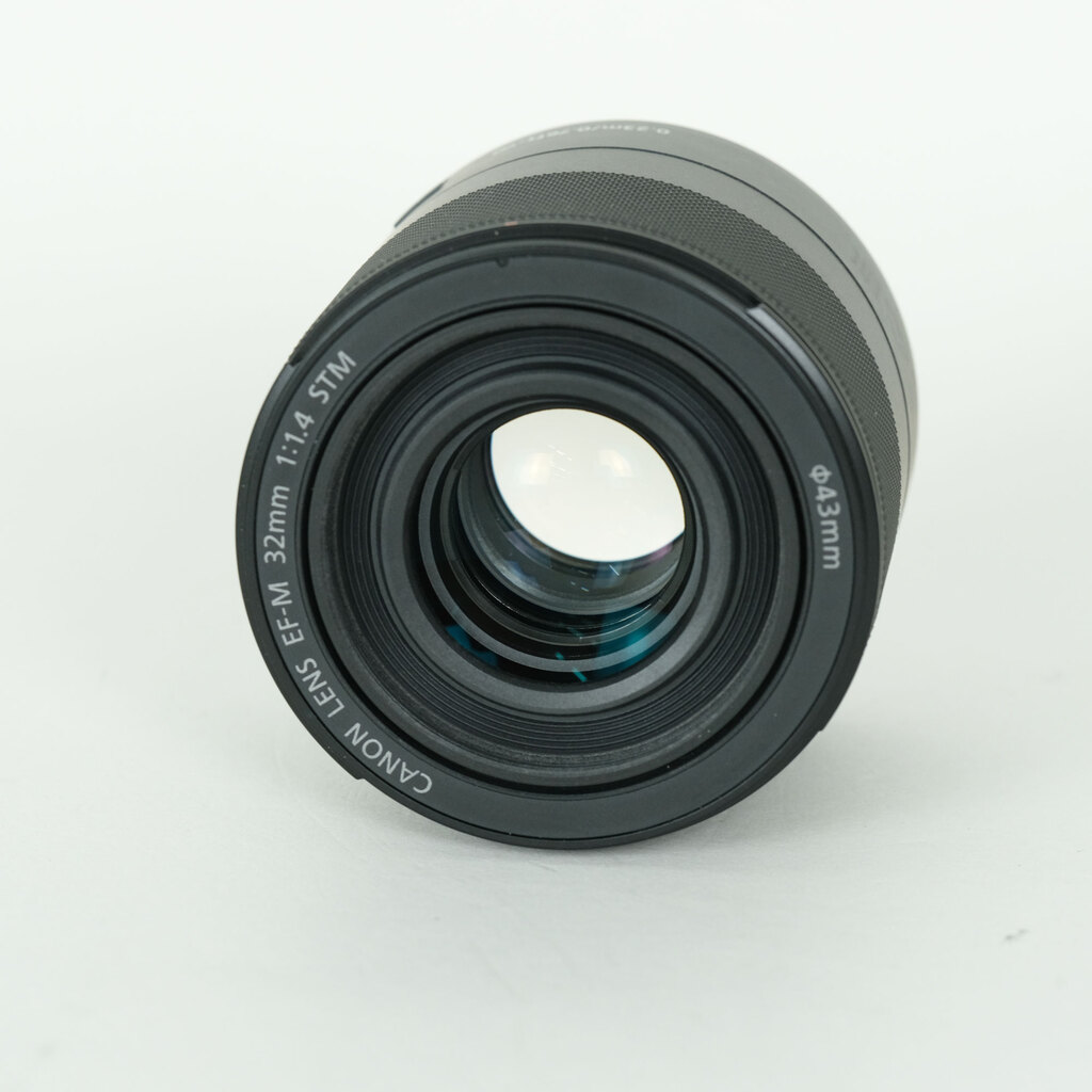 Canon EF-M32mm F1.4 STMの出品 | ONE SCENE（ワンシーン）