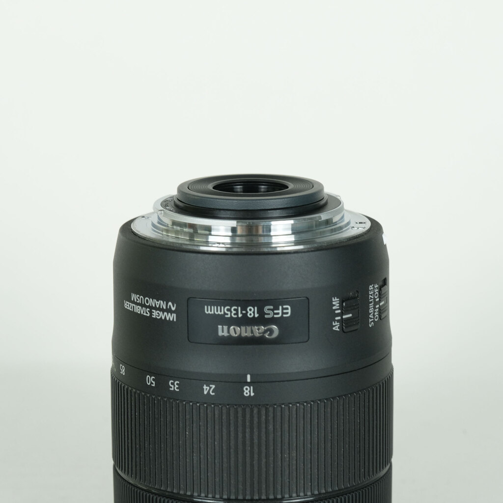 Canon EF-S18-135mm F3.5-5.6 IS USM