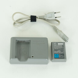 OLYMPUS OM-D E-M5 Mark II