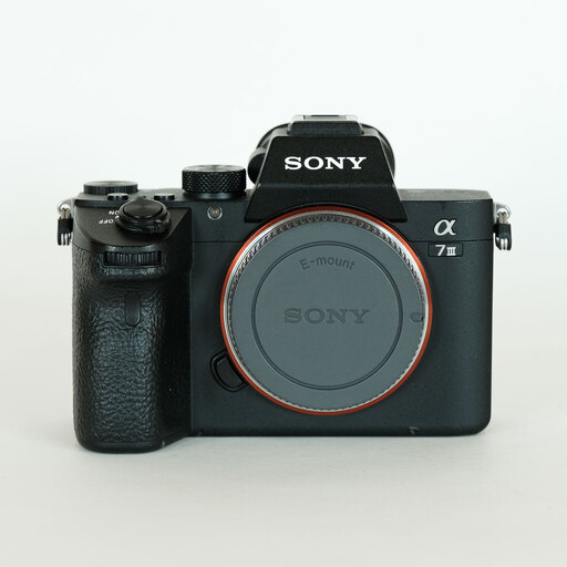 SONY α7 III(ILCE-7M3) SONY α7 III(ILCE-7M3)