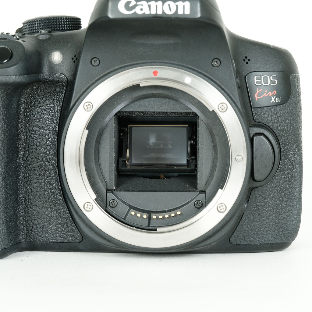 Canon EOS Kiss X8i