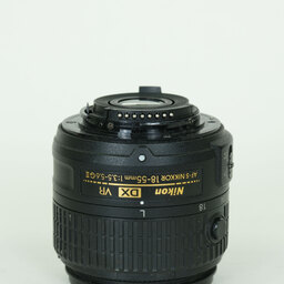 Nikon AF-S DX NIKKOR 18-55mm f3.5-5.6G VR II
