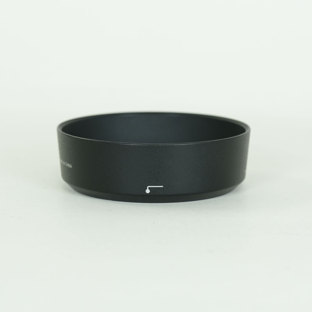 Nikon AF-S DX NIKKOR 35mm f/1.8G Nikon AF-S DX NIKKOR 35mm f/1.8G