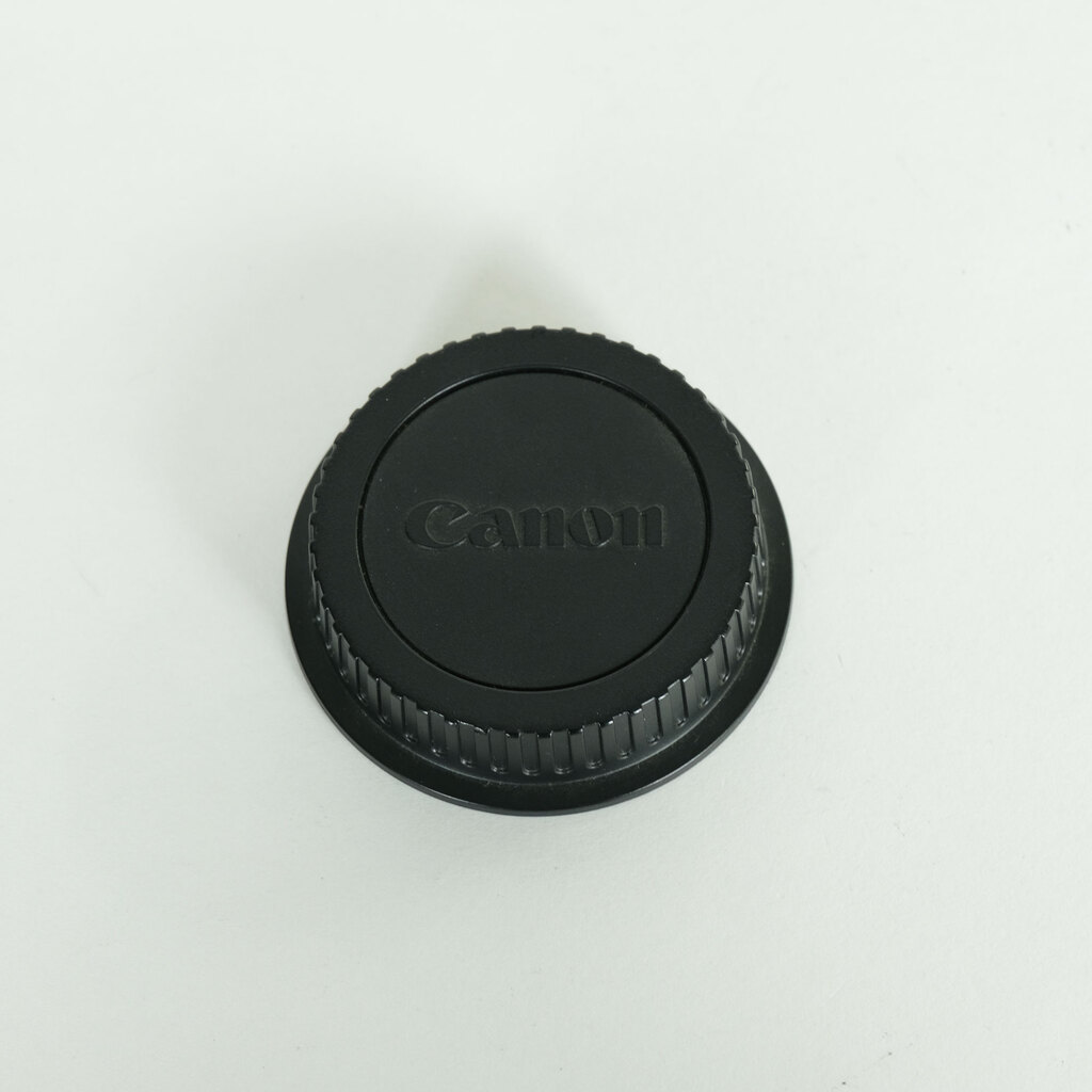 Canon EF-S18-135mm F3.5-5.6 IS USM