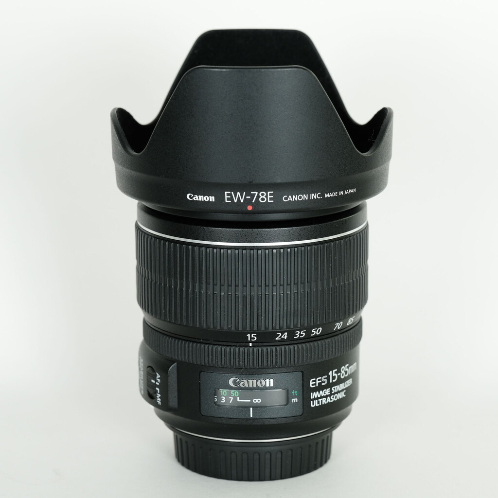 Canon EF-S15-85mm F3.5-5.6 IS USM