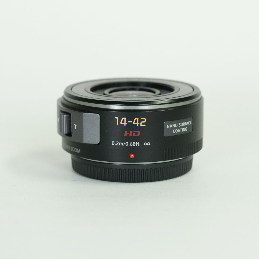 Panasonic LUMIX G X VARIO PZ 14-42mm / F3.5-5.6 ASPH. / POWER O.I.S.