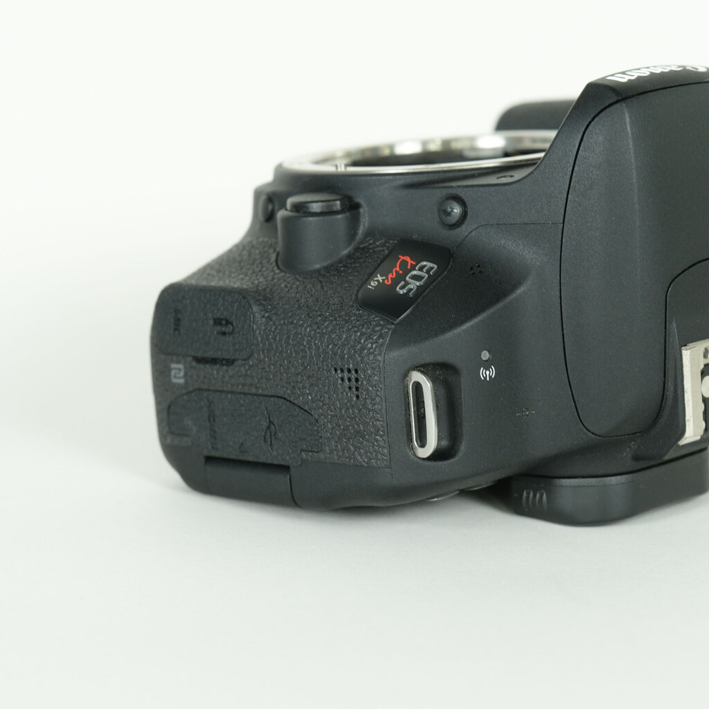 Canon EOS Kiss X9iの出品 | ONE SCENE（ワンシーン）