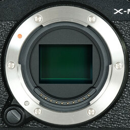 FUJIFILM X-M5