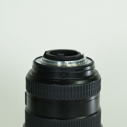 Nikon AF-S DX Zoom-Nikkor 17-55mm f/2.8G IF-ED Nikon AF-S DX Zoom-Nikkor 17-55mm f/2.8G IF-ED